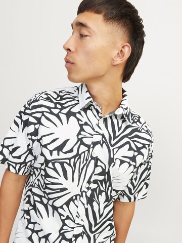 Regular fit Camicia 'JORJoshua Aruba' di JACK & JONES in bianco