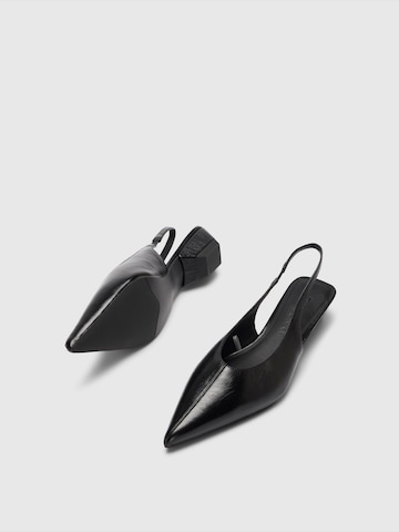 SELECTED - Sapatos abertos atrás 'SLWGRETA' em preto