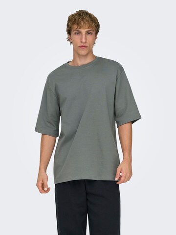 T-Shirt 'ONSRobby' Only & Sons en gris : devant
