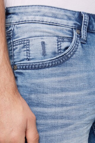 CAMP DAVID Slimfit Shorts 'RO:BI' in Blau