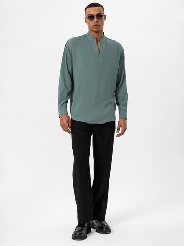 Antioch - Ajuste regular Camisa en verde