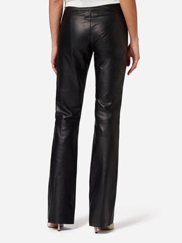 Bootcut Pantaloni di RICANO in nero