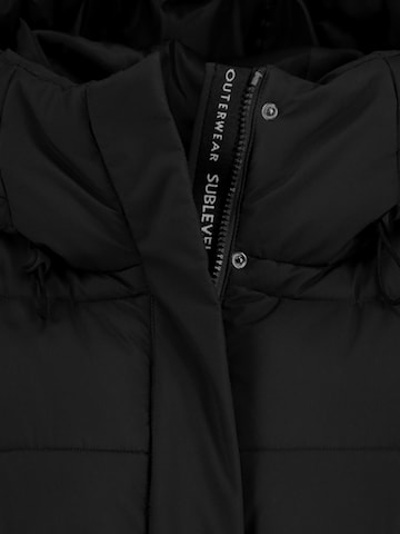 Sublevel Winter coat in Black