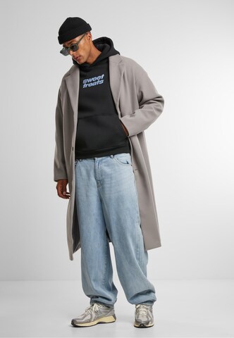 MT Upscale Mikina 'Sweet Treats' – černá