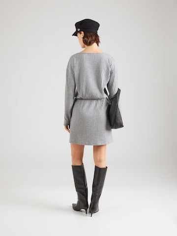 Robes en maille 'Janett' ABOUT YOU en gris