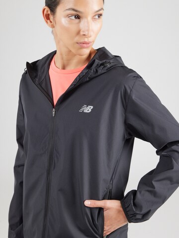 new balance - Chaqueta deportiva en negro