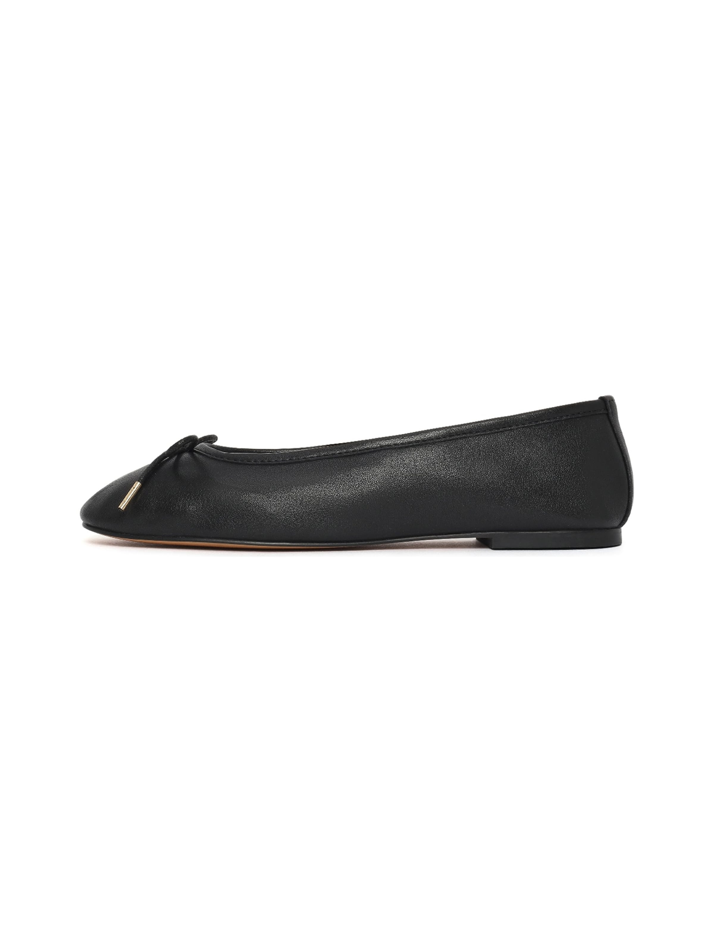 Derimod Ballet Flats in Black: front
