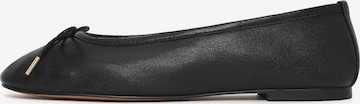 Derimod Ballet Flats in Black: front