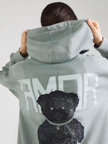 Grace - Sudadera 'AMOR Bär' en verde