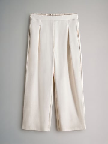 The Set Set in Beige