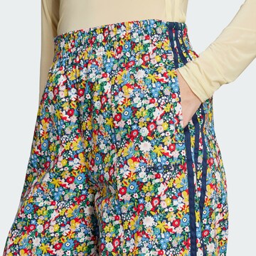 ADIDAS ORIGINALS Szeroka nogawka Spodnie 'Liberty' w kolorze mieszane kolory