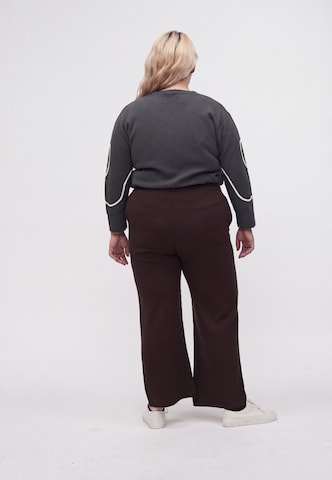 Persona by Marina Rinaldi Loosefit Housut 'ONORATA' värissä ruskea