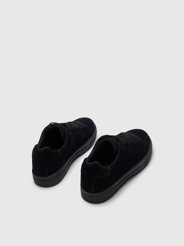 SELECTED Sneaker in Schwarz