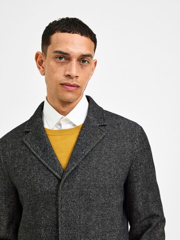 SELECTED HOMME Between-seasons coat 'Hagen' in Grey