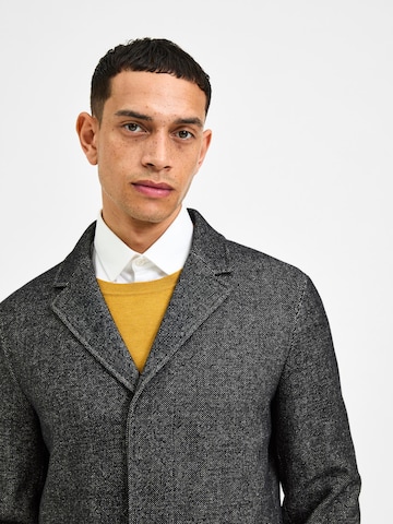 SELECTED HOMME Between-Seasons Coat 'Hagen' in Grey