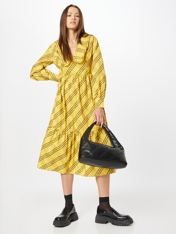 GLAMOROUS - Vestido camisero en amarillo