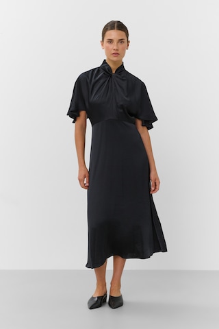 SOAKED IN LUXURY Jurk in Zwart
