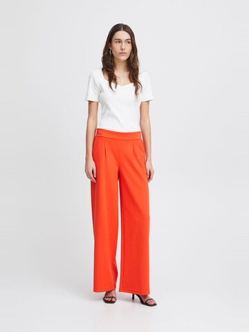 ICHI - Pierna ancha Pantalón plisado 'KATE' en naranja