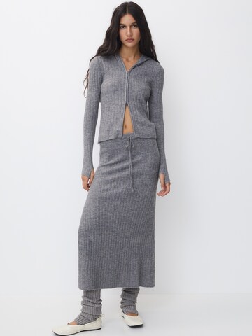 Pull&Bear Strickjacke in Grau