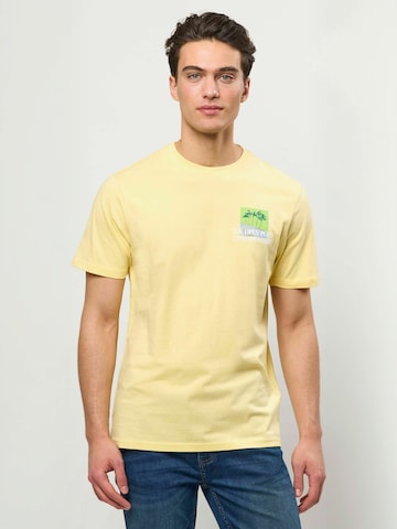 U.S. POLO ASSN. Regular Fit T-shirt ' UMDalha ' in Gelb: Vorderseite
