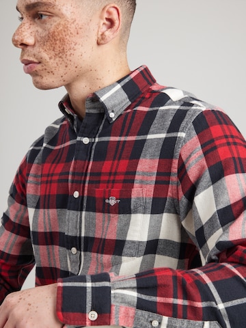 GANT Comfort fit Button Up Shirt in Red