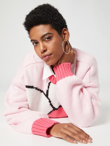 florence by mills exclusive for ABOUT YOU Sweater 'Cyprine' in Pink