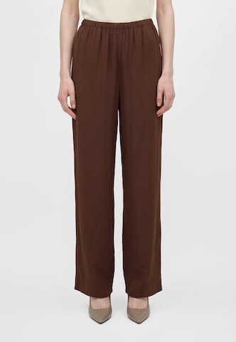 Vero Moda Tall Wide leg Trousers 'VMAMAYA' in Brown: front