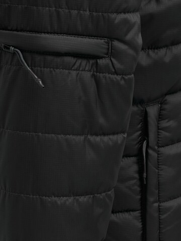 Veste de sport Hummel en noir