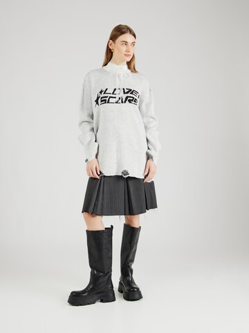 Pull-over oversize Love Scars en blanc