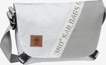 360 Grad Crossbody Bag 'Törn' in White: front
