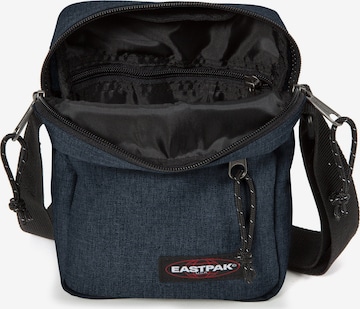 EASTPAK Taška přes rameno 'The One' – modrá