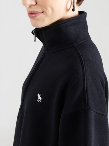 Abercrombie & Fitch Sweatshirt in Black
