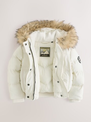 Geacă de iarnă 'Everest' de la Superdry & Co pe alb