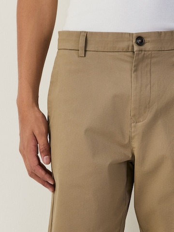 Loosefit Pantalon chino Next en marron