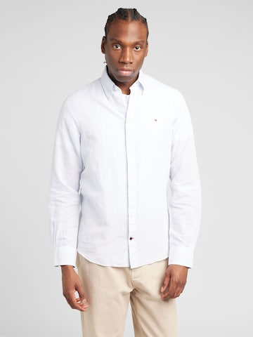 Coupe slim Chemise business Tommy Hilfiger Tailored en bleu : devant