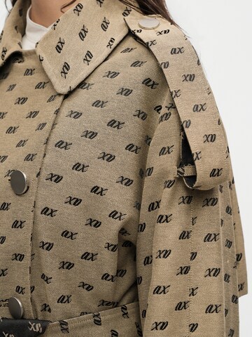 ARMANI EXCHANGE Преходно палто в бежово