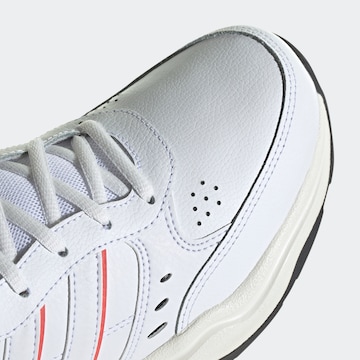 Baskets basses 'Strutter' ADIDAS SPORTSWEAR en blanc