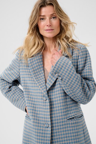 Cream Mantel 'Westie' in Blau