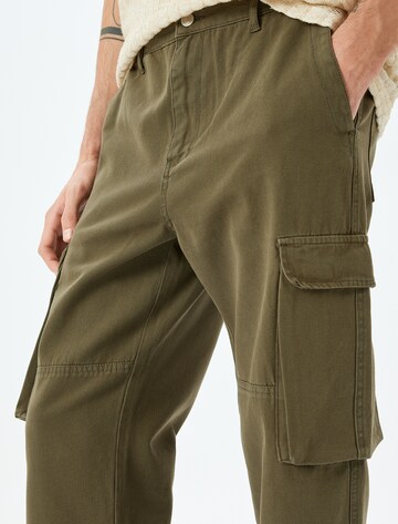 Koton Regular Hose in Grün