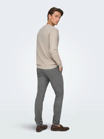Coupe slim Pantalon chino 'ONSMark' Only & Sons en gris