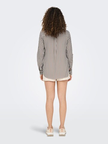 ONLY - Blusa 'ONLAsmin' en marrón