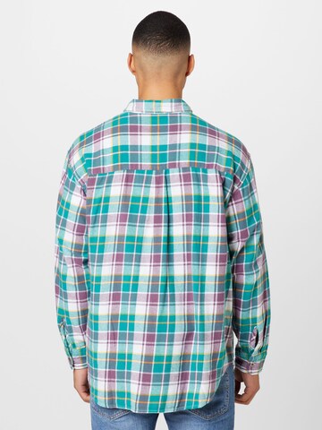 LEVI'S ® Comfort Fit Skjorta 'Silvertab Oversize 1 Pkt' i grön