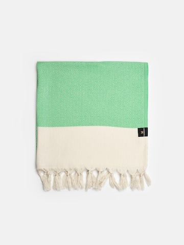 MARSIKOH Beach Towel 'Isola di Dino' in Green: front