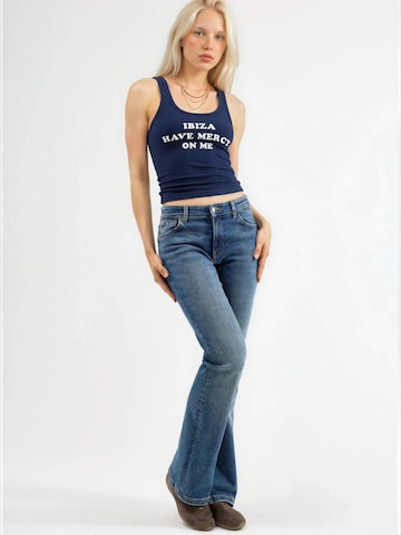 Top di Busem in blu