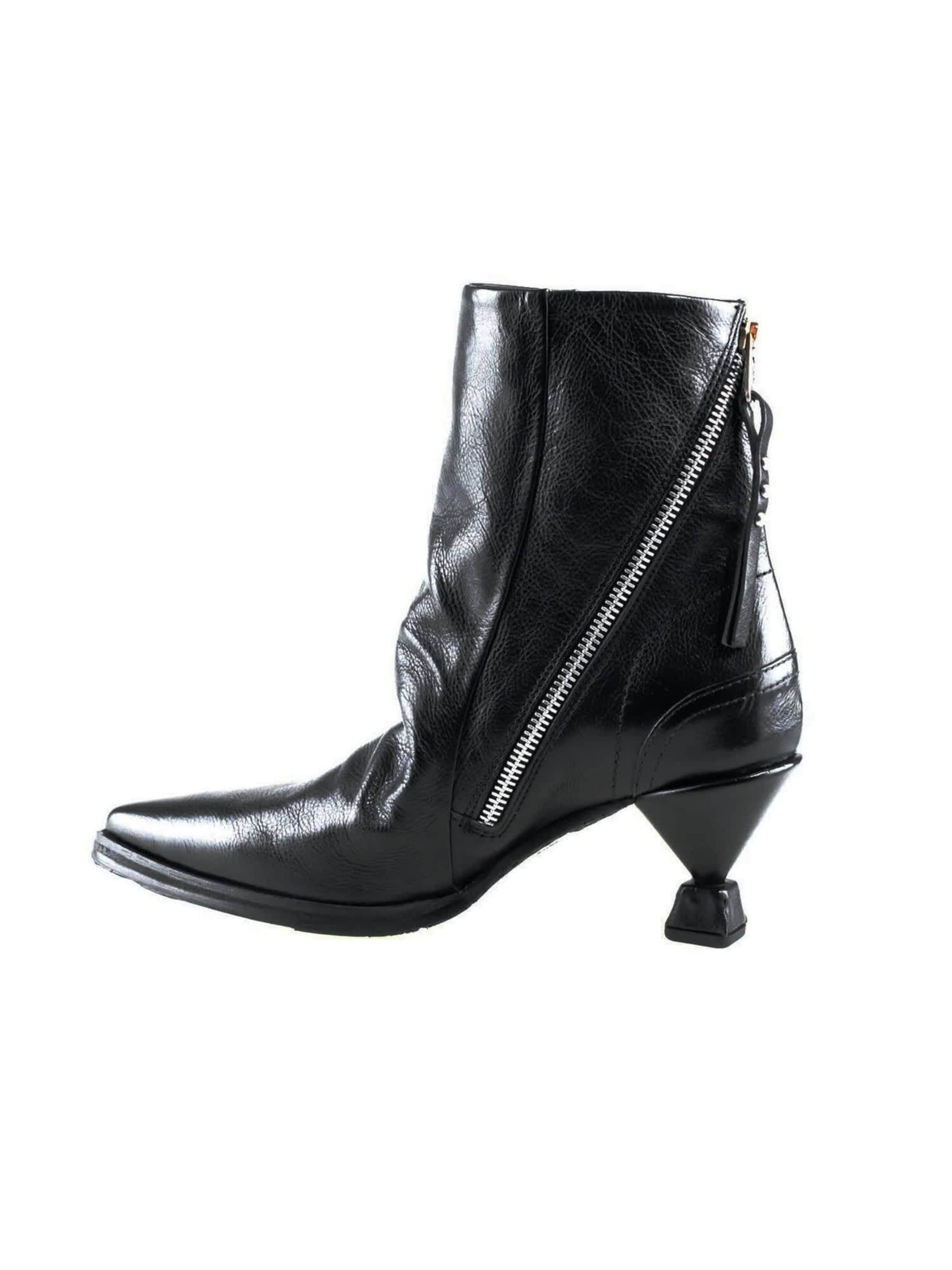 Stivaletto di A.S.98 in nero: frontale