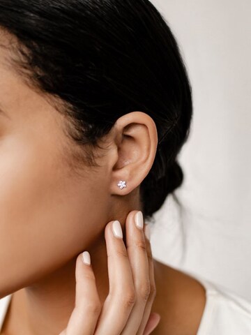 Orecchini 'Bloom Essence Studs' di Dear Me in argento