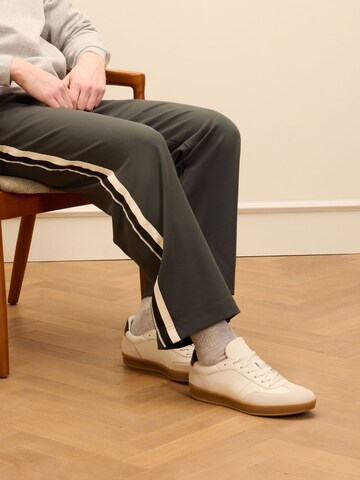 MANFIELD Sneakers laag in Wit