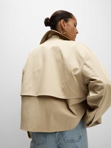 Manteau mi-saison Marks & Spencer en beige