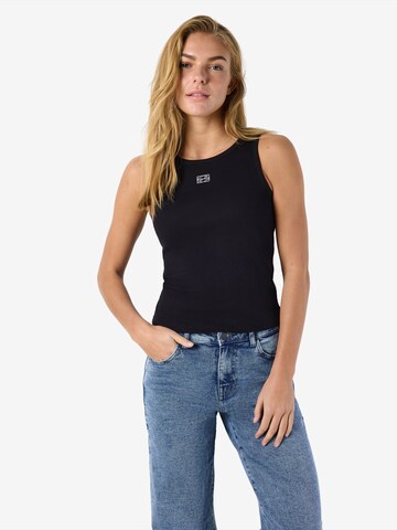 Noisy may Top 'NMMAYA' - Čierna