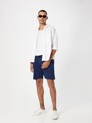 BLEND Regular Shorts in Blau